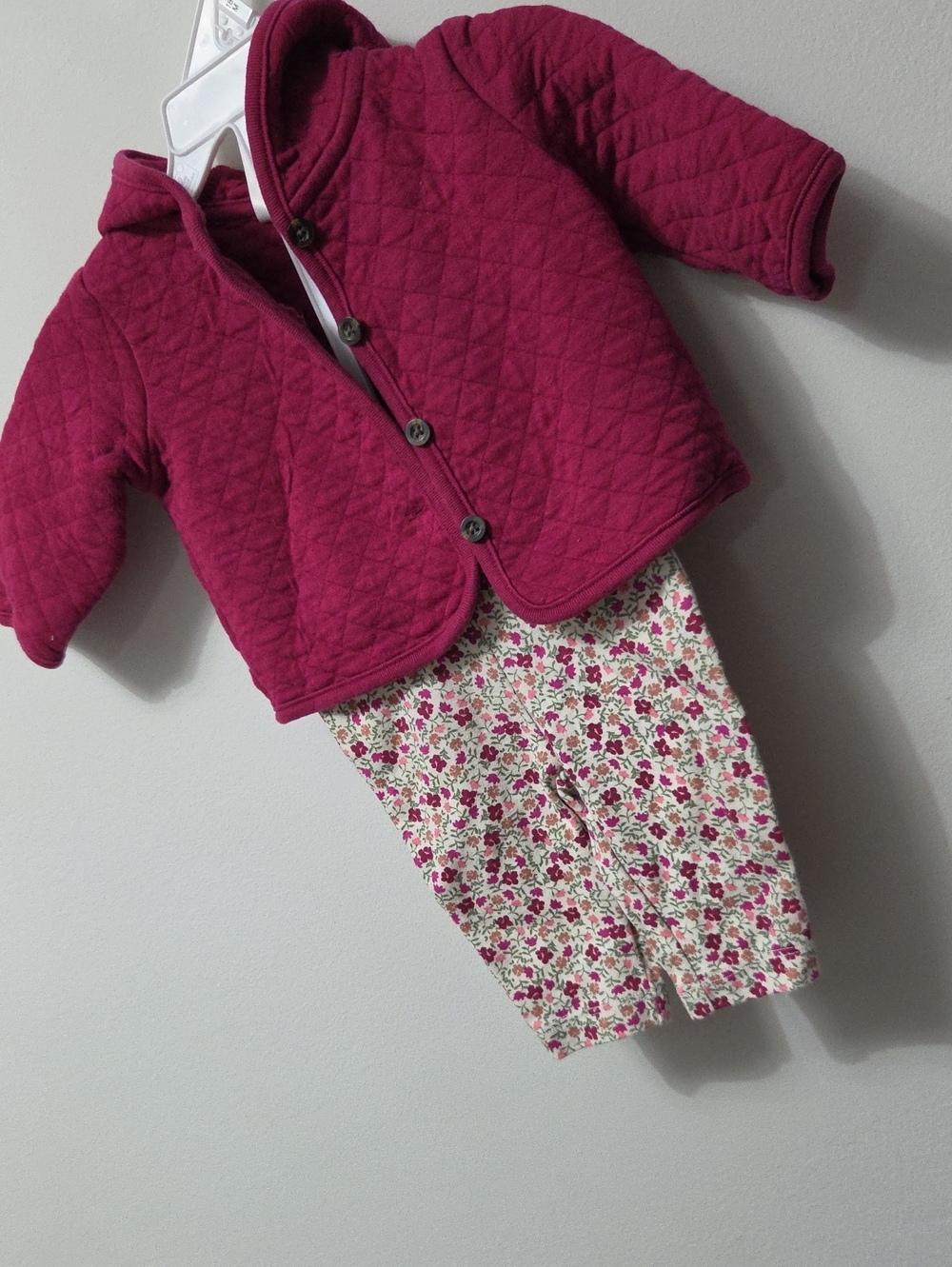Girls' Quilted Berry Hooded Pajama Set with Floral Pants